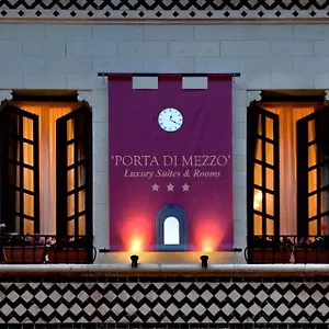 Porta Di Mezzo Luxury & Pensión