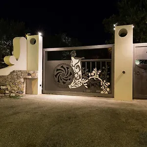 Medea Apartahotel