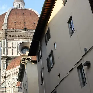 Adelaide House Florencia