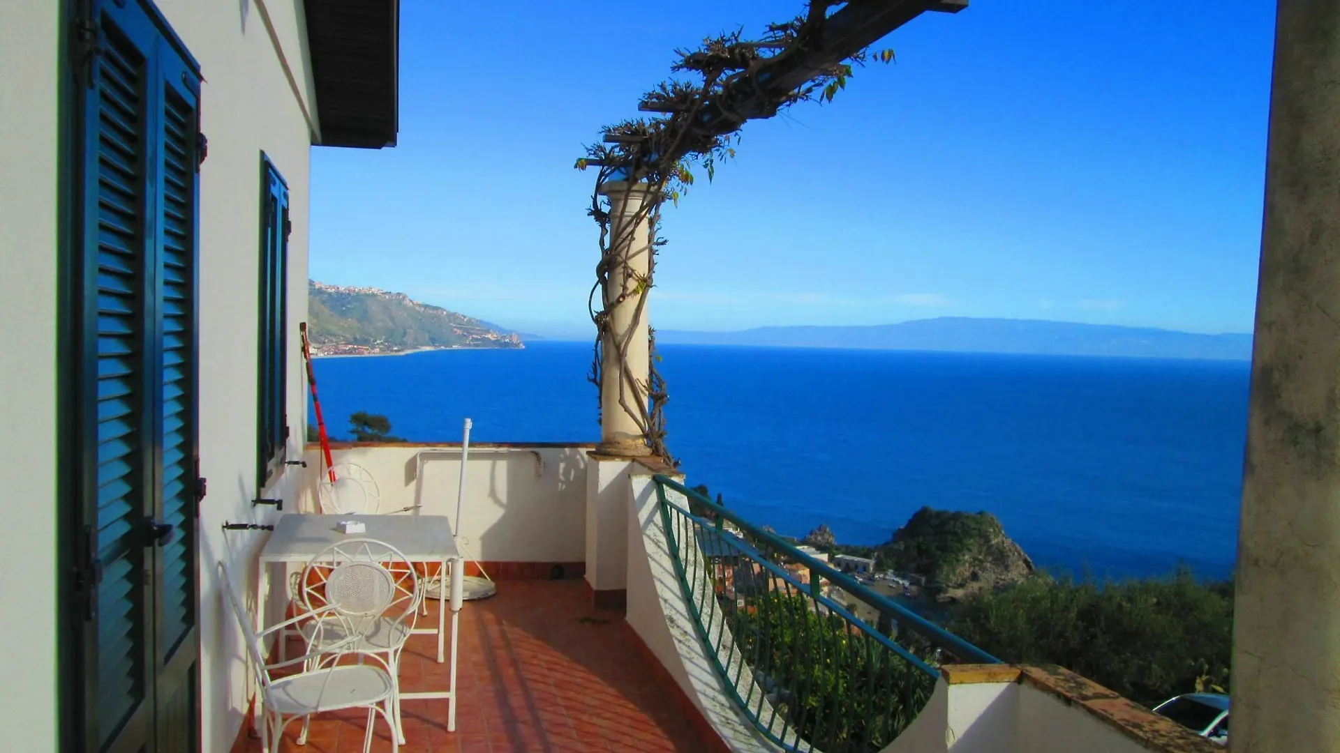 *** Aparthotel Residence Terra Rossa Taormina Italy